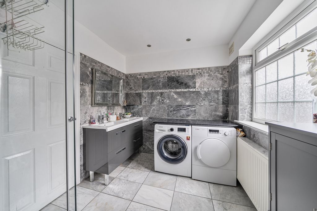 Additional image 14 of 6 bed end terrace house for saleRushdene Crescent, Northolt UB5