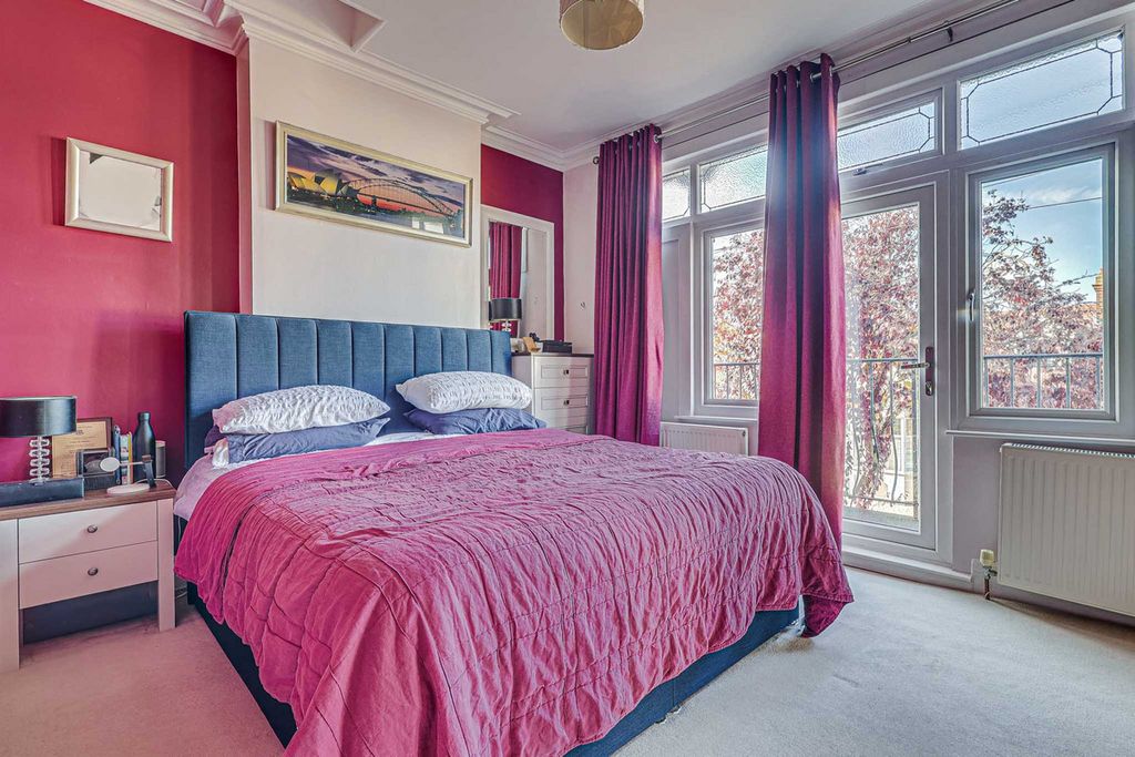 Additional image 14 of 3 bed detached house for saleFernleigh Drive, Leigh-On-Sea SS9