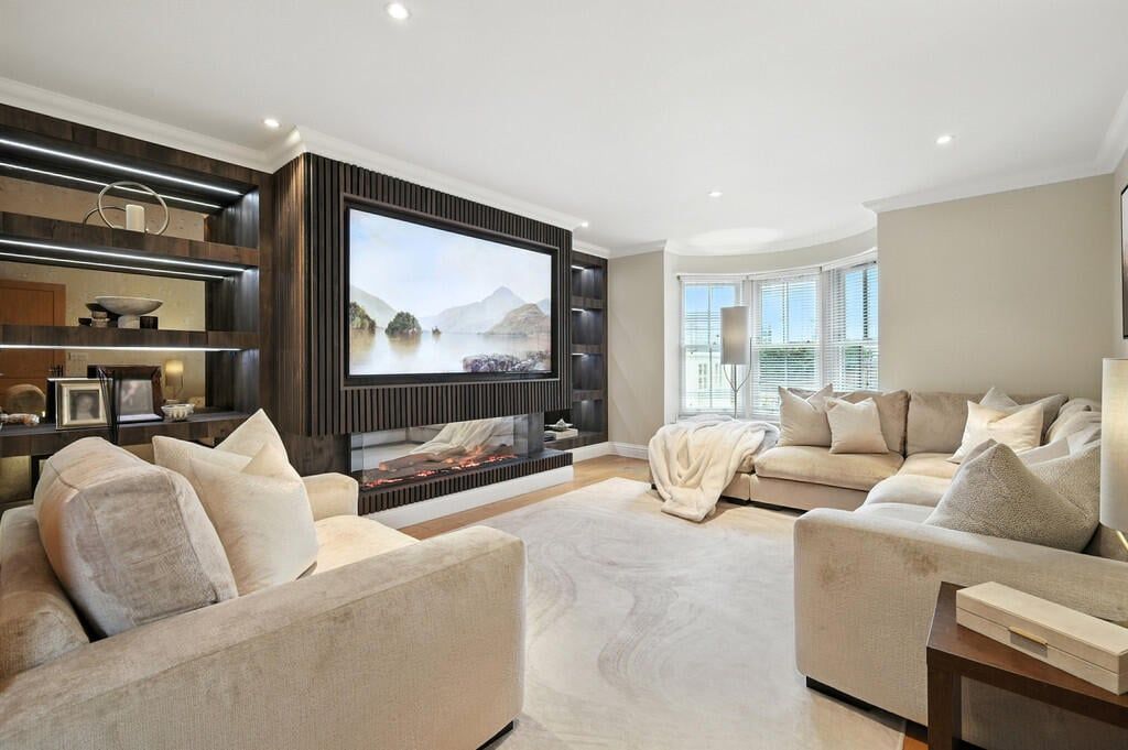 Additional image 3 of 4 bed terraced house for saleCromwell Hill, Maldon CM9