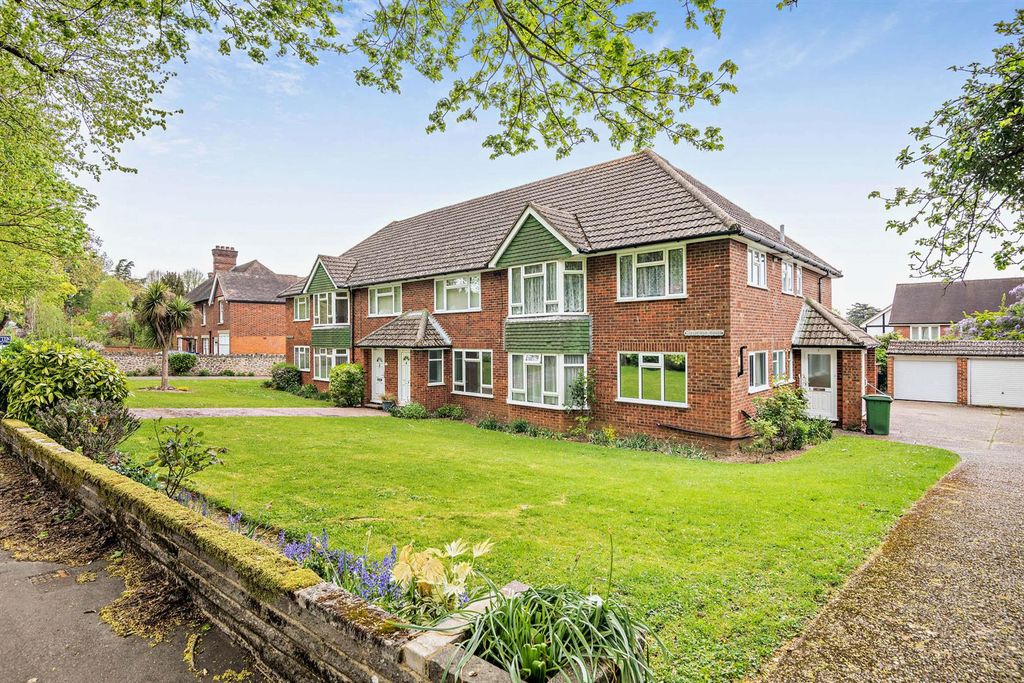2 bed maisonette for saleQueens Avenue, Maidstone ME16
