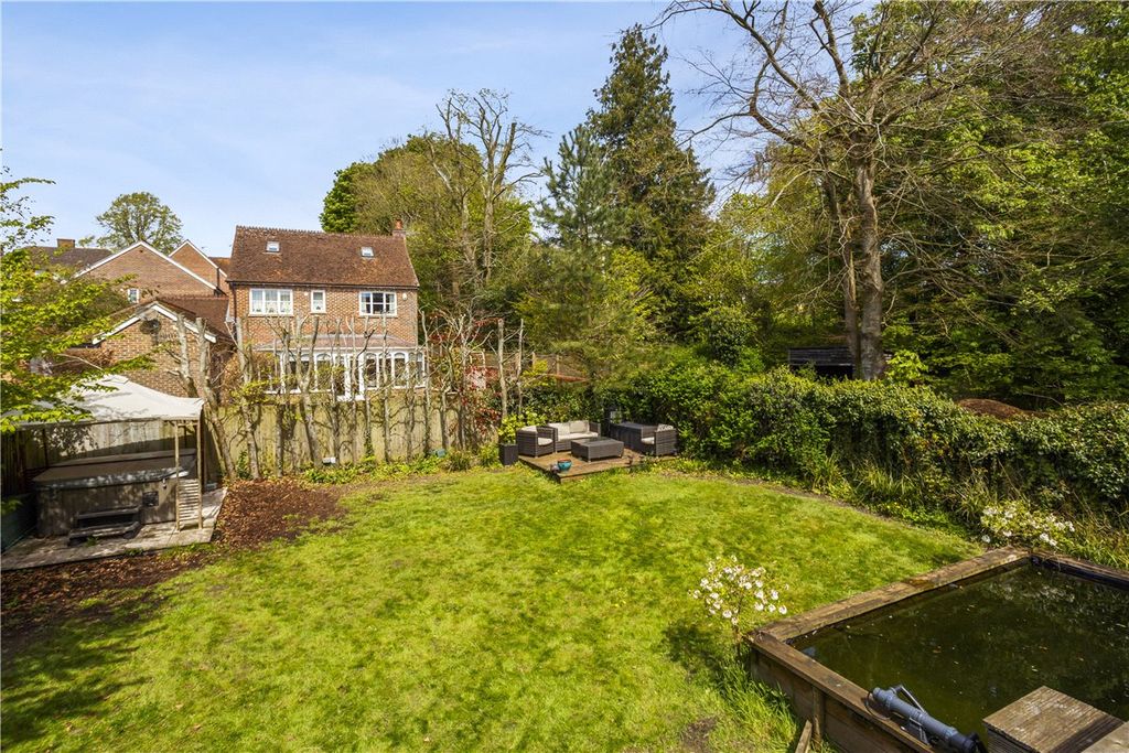 Additional image 16 of 6 bed detached house for saleKelham Gardens, Marlborough, Wiltshire SN8