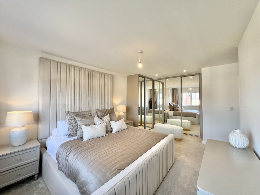 4 bed detached house for saleSpring Lane, Tithe Gardens, Poulton-Le-Fylde FY6 photo 3