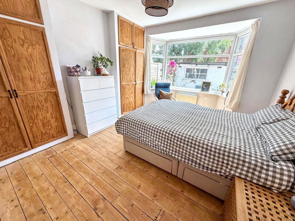 2 bed flat for saleOsborne Gardens, North Shields NE29 photo 5