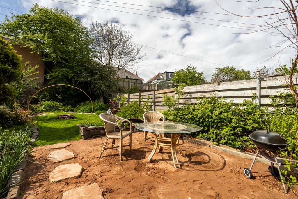 Additional image 19 of 2 bed flat for sale20 Eskview Crescent, Musselburgh EH21