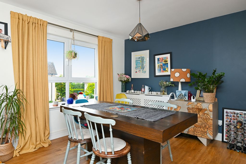 Additional image 9 of 4 bed town house for sale70 Burnbrae Road, Bonnyrigg EH19