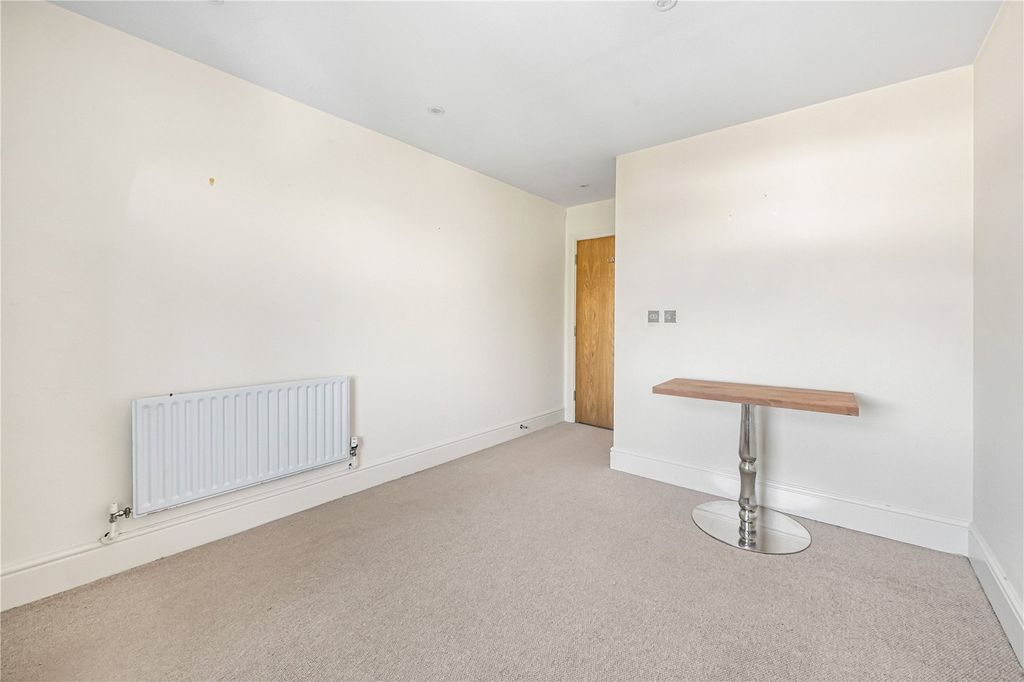 Additional image 16 of 2 bed flat for saleBarnhouse Close, Pulborough, West Sussex RH20