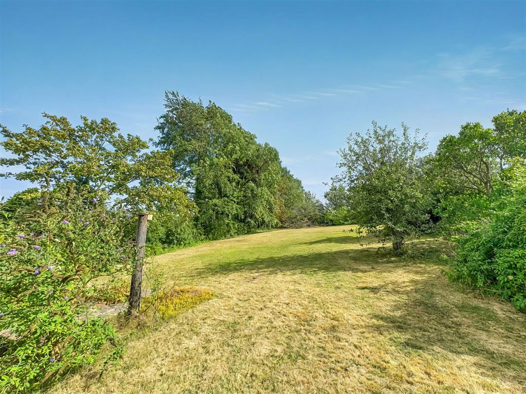 Additional image 26 of 3 bed detached bungalow for saleKnottingley Road, Pontefract WF8