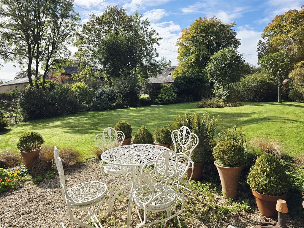 4 bed detached house for saleSt. Stephens, Launceston PL15 photo 3