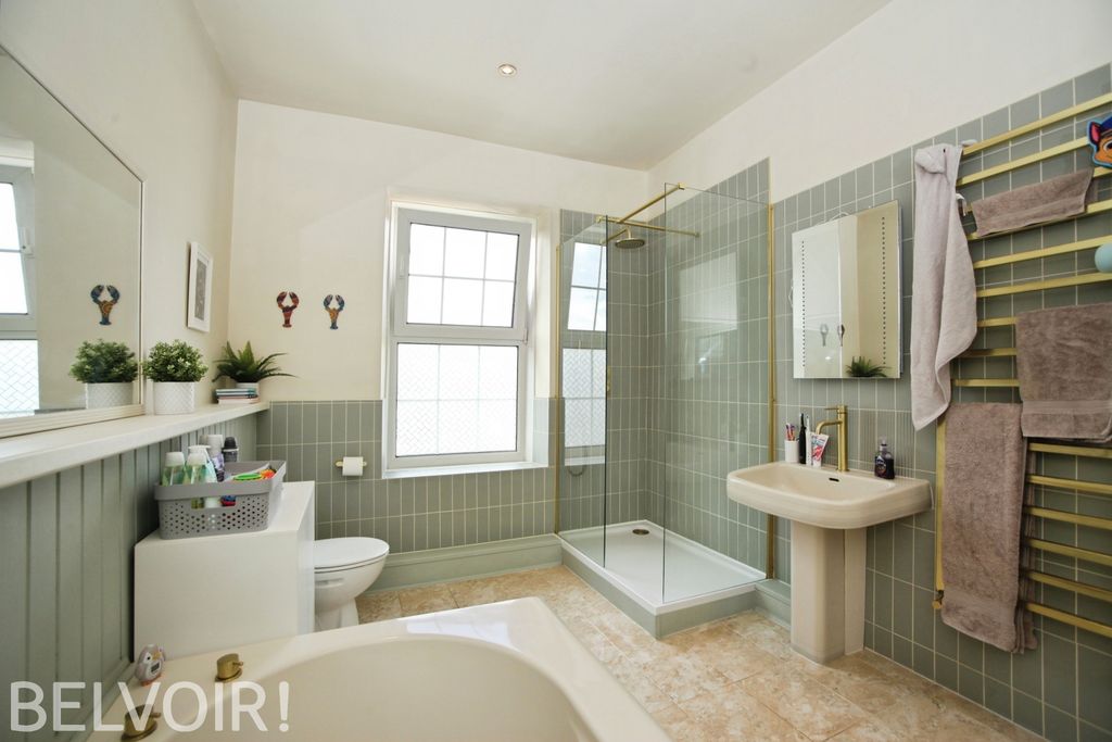 Additional image 21 of 5 bed detached house for saleMerthyr Road, Pontypridd CF37