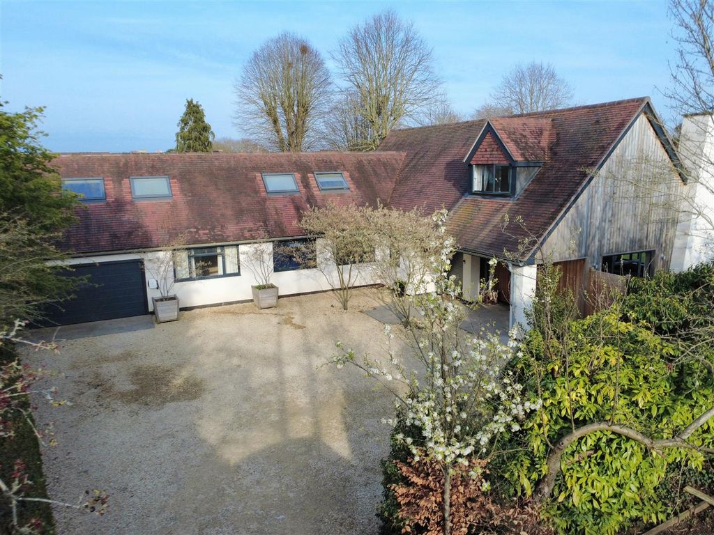 Additional image 22 of 6 bed detached house for saleBuckingham Road, Newbury RG14