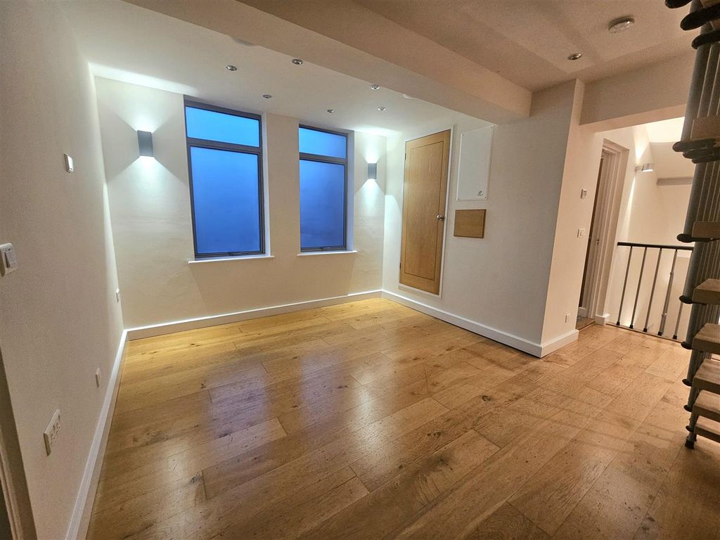 Additional image 14 of 2 bed flat for saleArtizan Road, Northampton NN1
