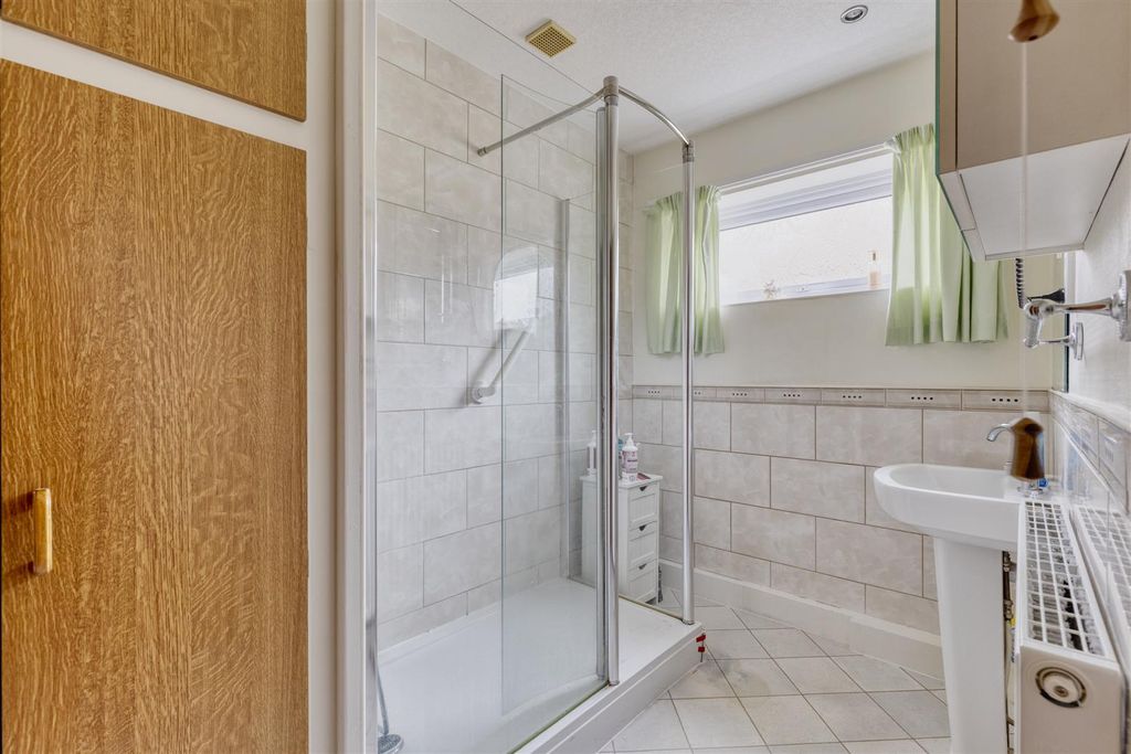 Additional image 17 of 3 bed detached bungalow for saleColleys Lane, Willaston, Cheshire CW5