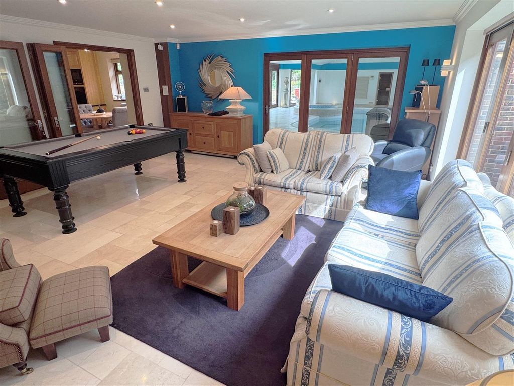 Additional image 5 of 6 bed detached house for saleBickleigh Ridge, Yew Gate, Newbury RG14