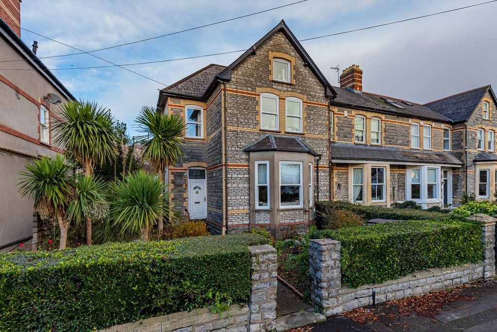 6 bed end terrace house for saleClive Place, Penarth CF64