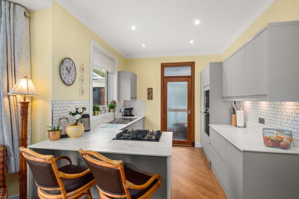 Additional image 9 of 3 bed semi-detached house for sale6 Nesbitt Street, Dundee DD4