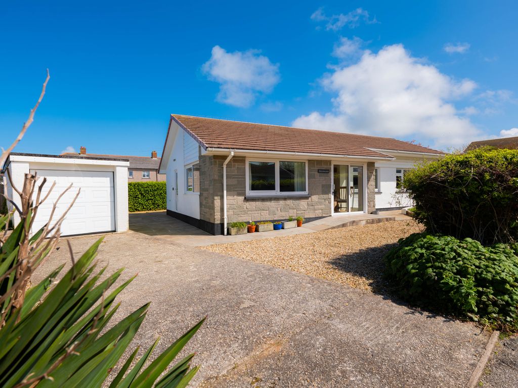 3 bed detached house for salePort Isaac PL29 photo 3