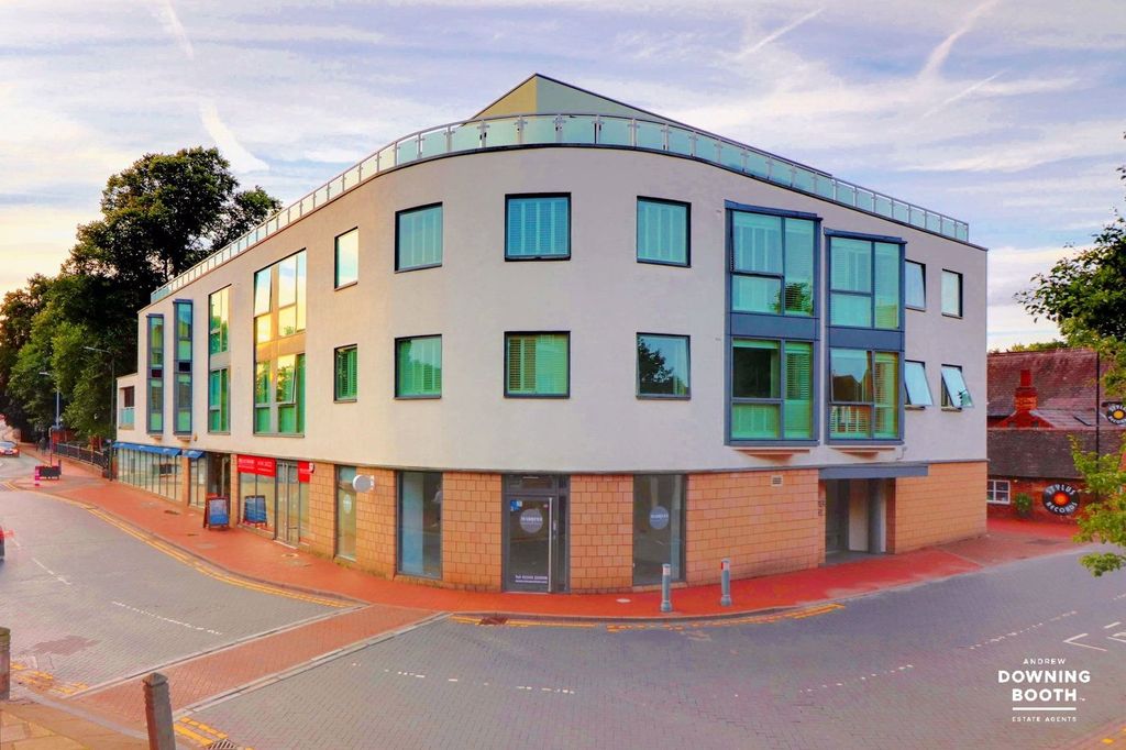 2 bed flat for saleBird Street, Lichfield WS13