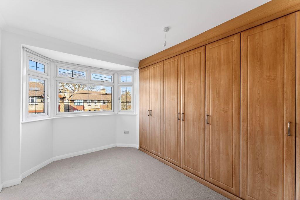 Additional image 6 of 5 bed semi-detached house for saleThurleston Avenue, Morden SM4