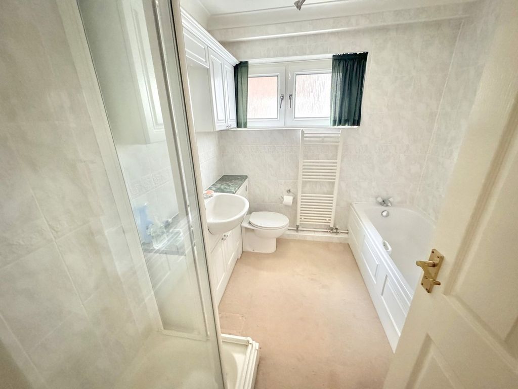 Additional image 14 of 2 bed flat for sale8 The Avenue, Poole BH13