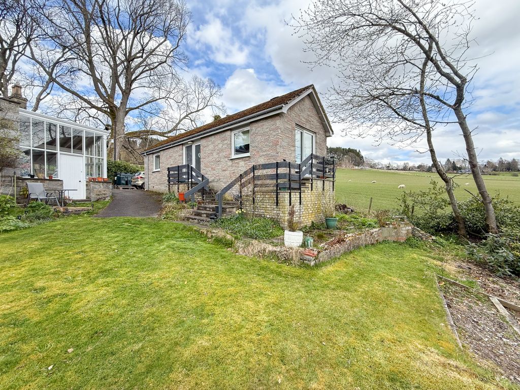 5 bed detached house for saleManse Road, Moulin, Pitlochry PH16 photo 5