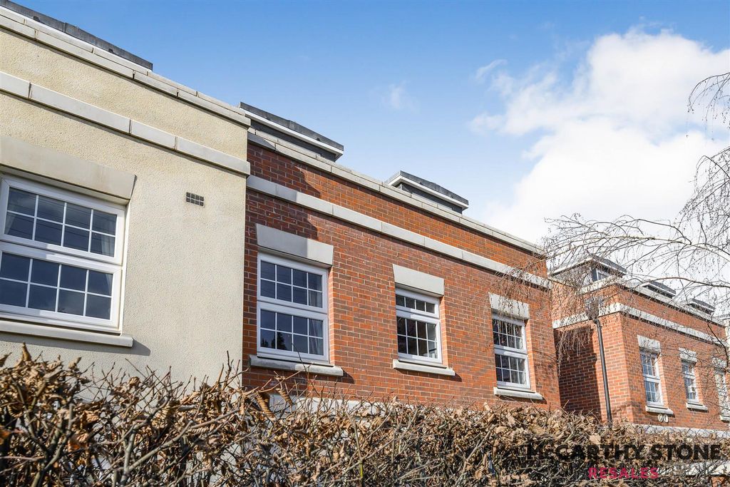 Additional image 17 of 2 bed flat for saleWeighbridge Court, High Street, Ongar, Essex CM5