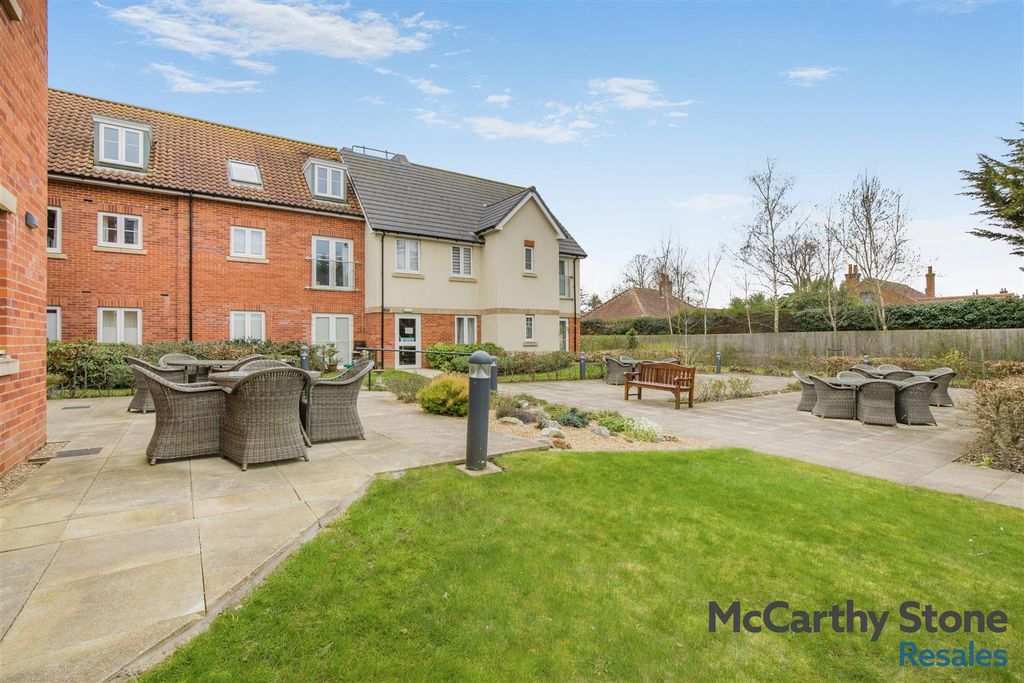1 bed flat for saleLouis Arthur Court, New Road, North Walsham NR28