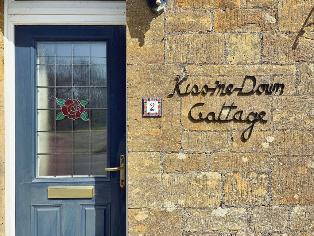 3 bed terraced house for saleCole Cross, Chilthorne Domer, Yeovil BA22