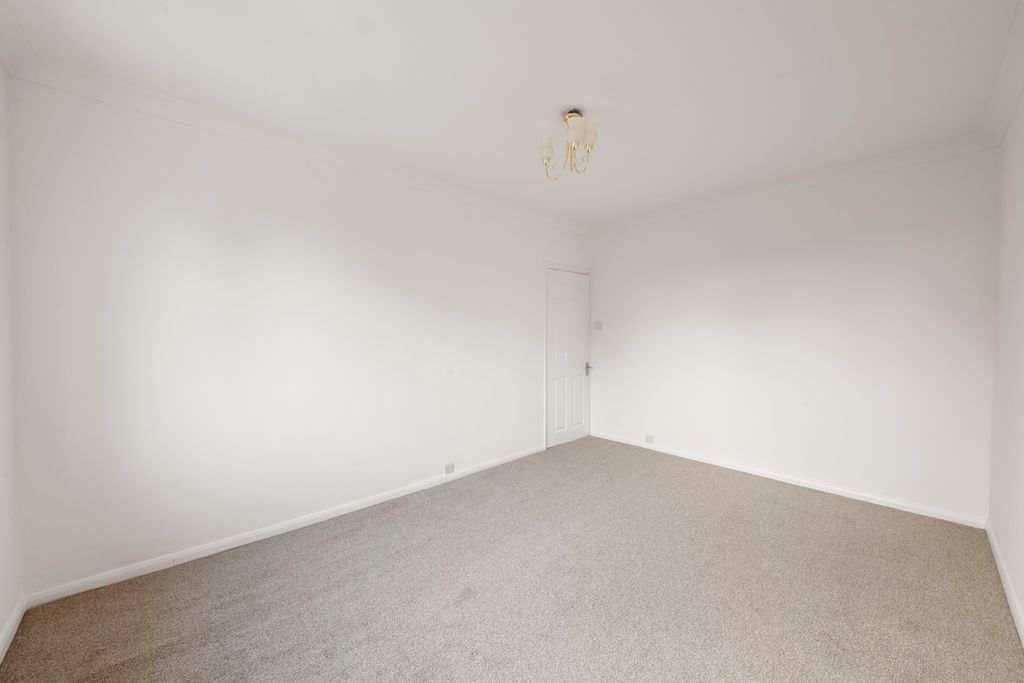 Additional image 11 of 2 bed maisonette for salePetworth Close, Northolt UB5