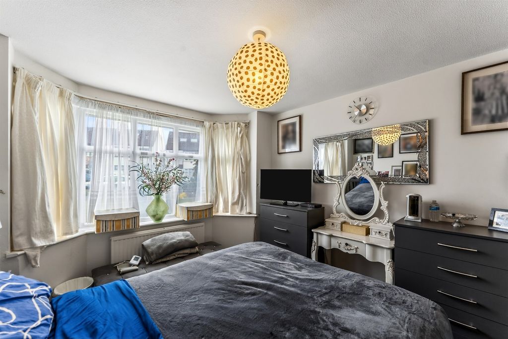 Additional image 14 of 2 bed maisonette for saleWandle Road, Morden SM4