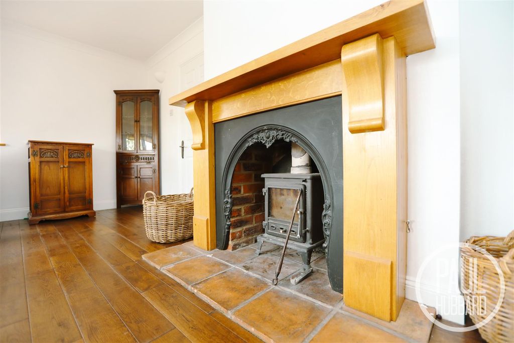 Additional image 7 of 5 bed detached house for saleRomany Road, Oulton Broad NR32