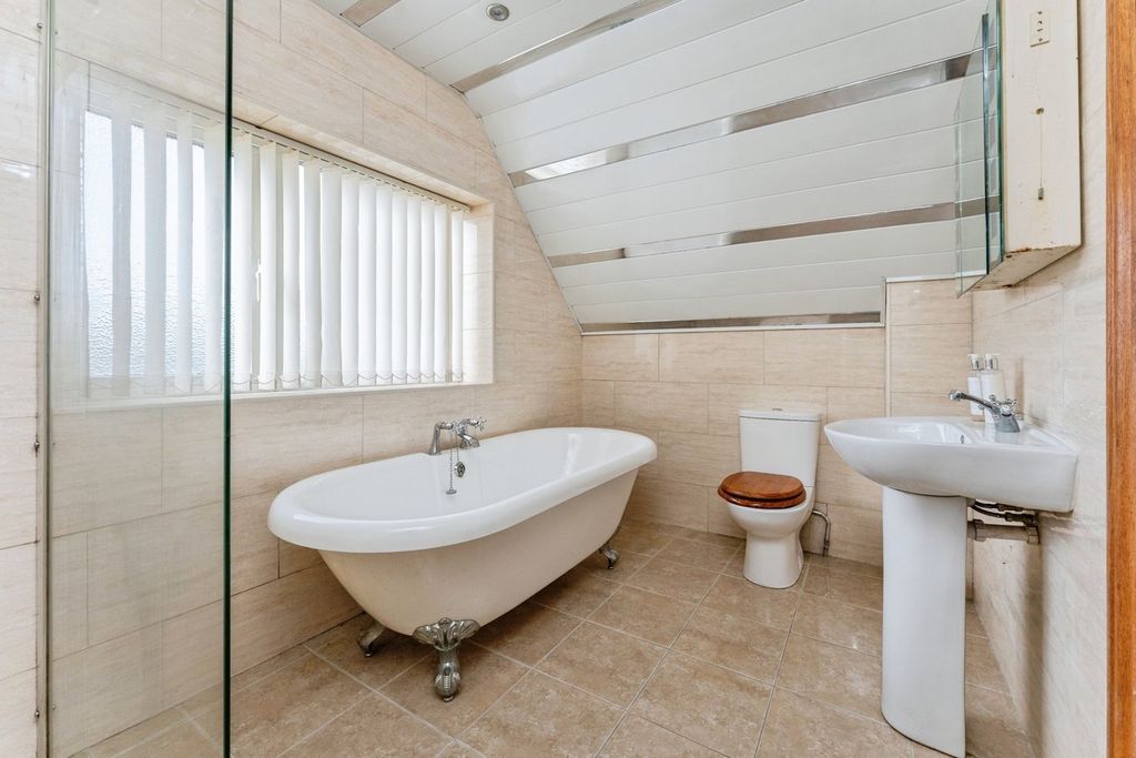 Additional image 16 of 4 bed detached house for saleThe Mall, Prestatyn LL19