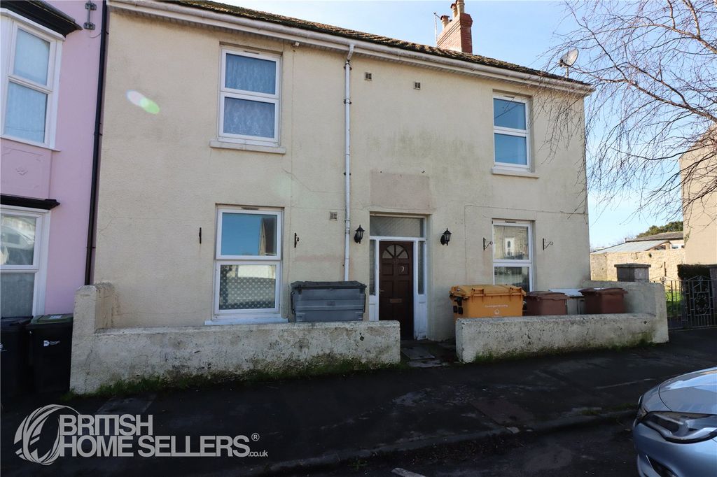 11 bed end terrace house for saleWakeham, Portland, Dorset DT5