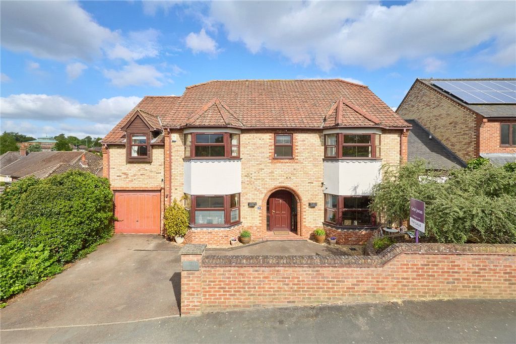 6 bed detached house for saleWarrington Street, Newmarket CB8