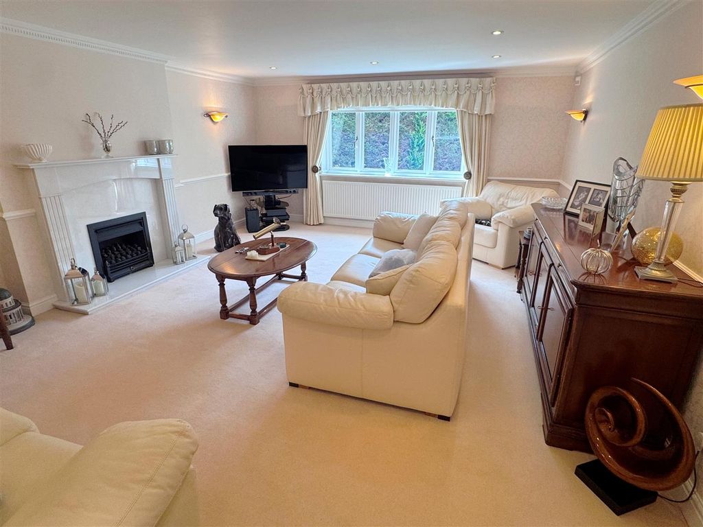 Additional image 16 of 6 bed detached house for saleBickleigh Ridge, Yew Gate, Newbury RG14