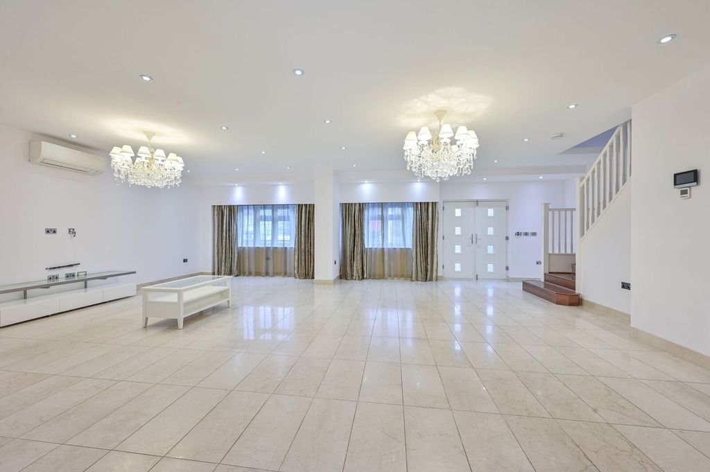 Additional image 6 of 5 bed semi-detached house for saleThurleston Avenue, Morden SM4