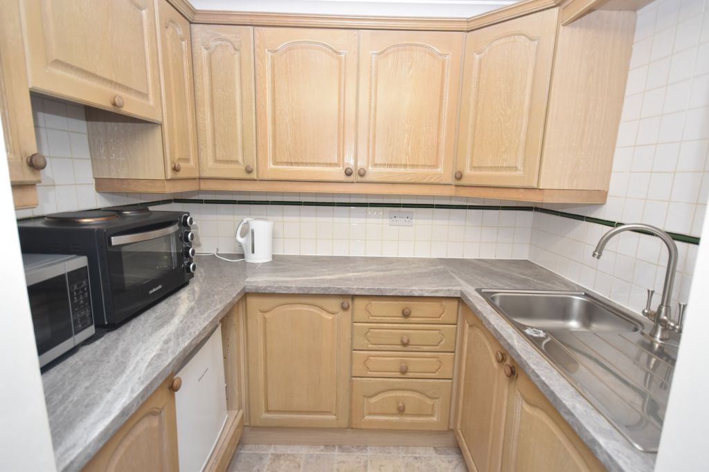 Additional image 4 of 1 bed flat for saleSt. Johns Park, Whitchurch SY13