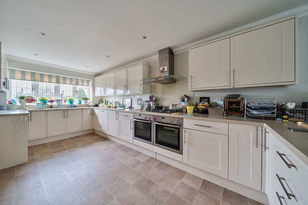 Additional image 2 of 4 bed detached house for saleElmleigh, Midhurst GU29