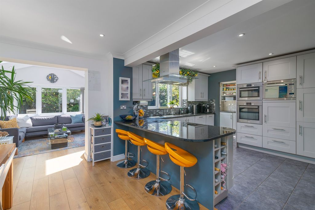 Additional image 2 of 4 bed detached house for saleChichester Way, Maldon CM9