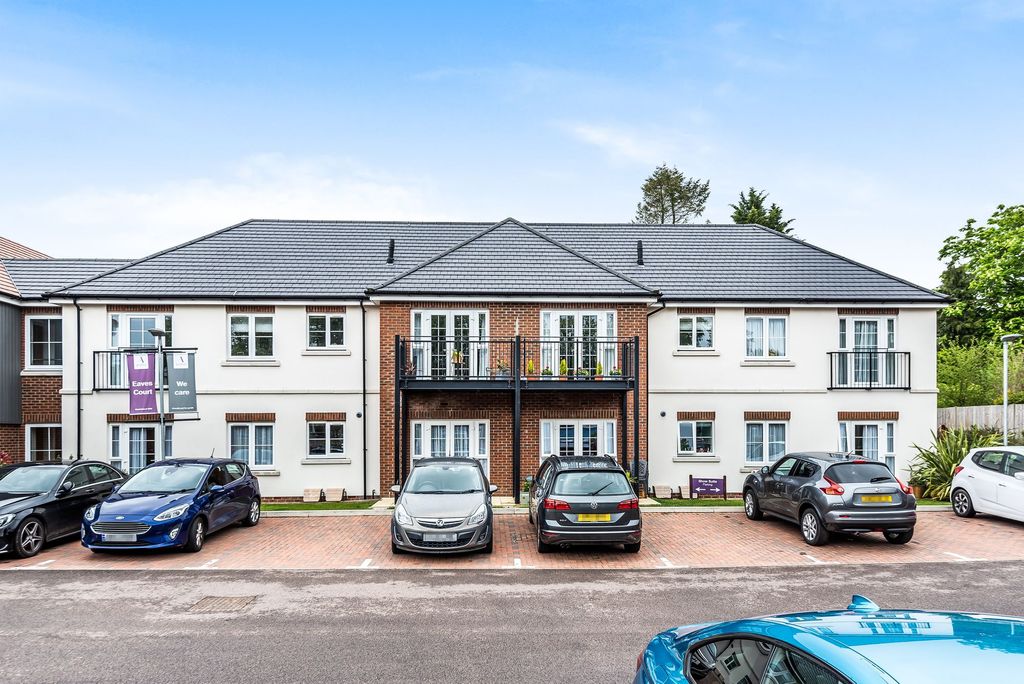 Additional image 3 of 2 bed flat for saleThe Retreat, Princes Risborough HP27