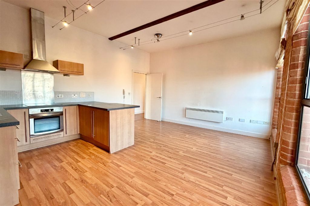 Additional image 5 of 2 bed flat for sale21 The Lace Mill, Wollaton Road, Beeston NG9