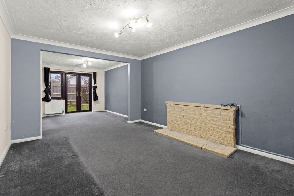 Additional image 3 of 4 bed semi-detached house for saleVicarage Close, Newhaven BN9