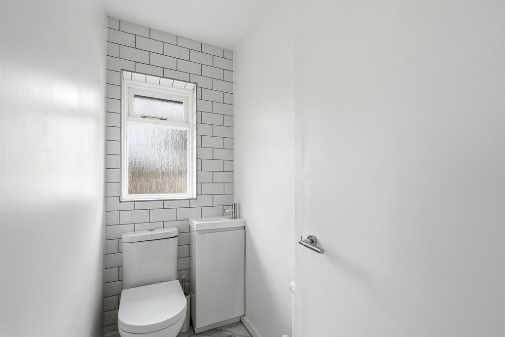 Additional image 11 of 5 bed detached house for saleSt. Lawrence Drive, Cringleford NR4