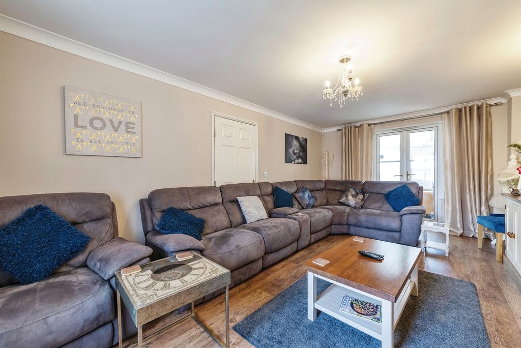 Additional image 6 of 5 bed detached house for saleHercules Drive, Newark NG24