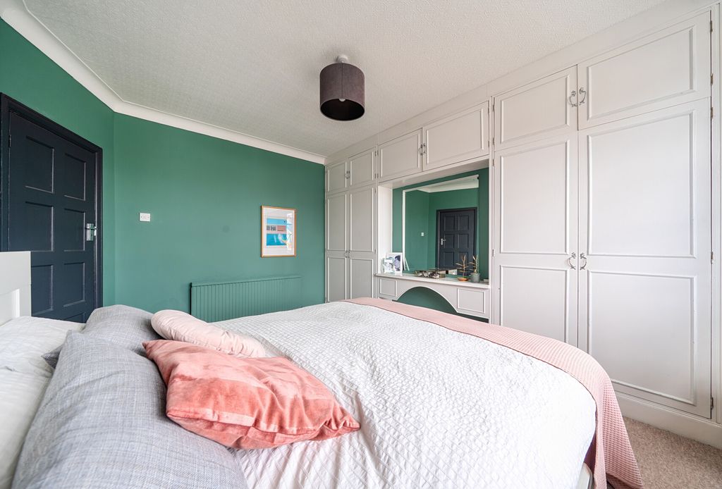 Additional image 12 of 3 bed semi-detached house for saleArundel Avenue, Morden SM4