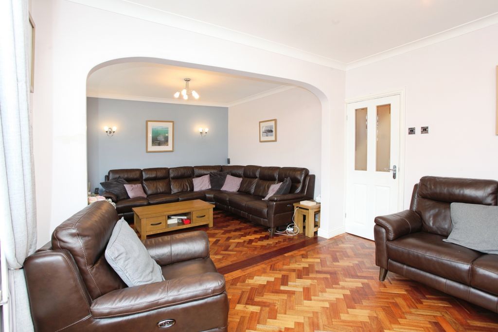 Additional image 2 of 4 bed semi-detached house for saleLon Heulog, Pontypridd CF37