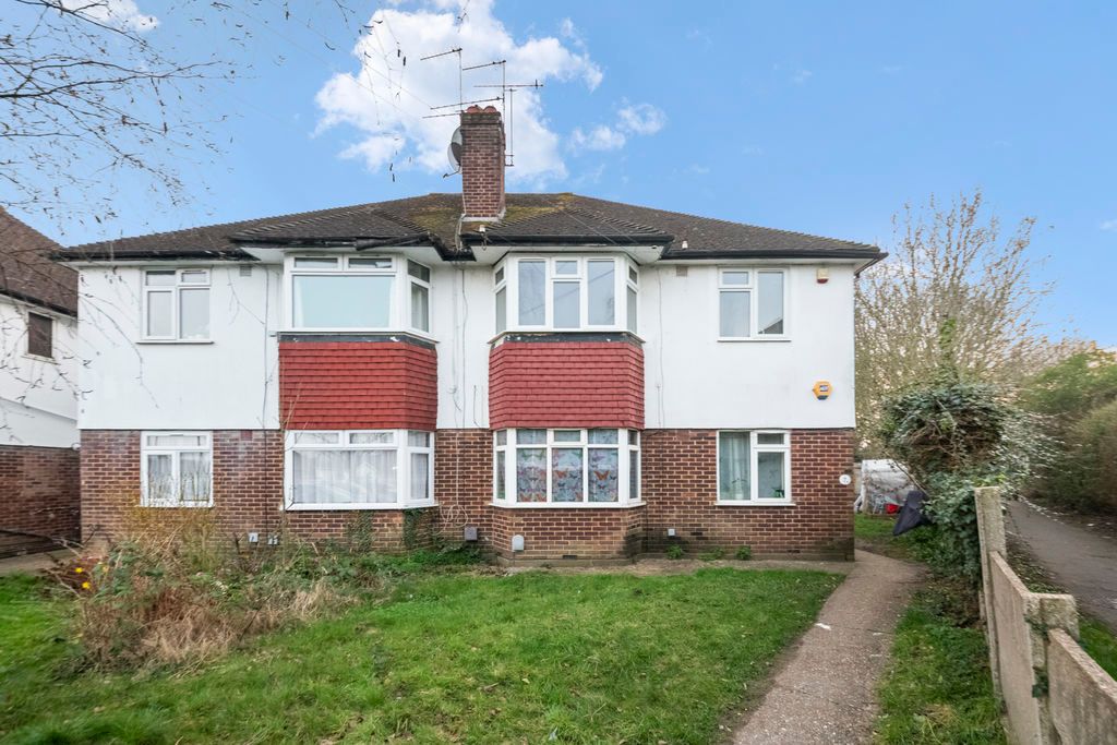 Additional image 2 of 2 bed maisonette for salePetworth Close, Northolt UB5