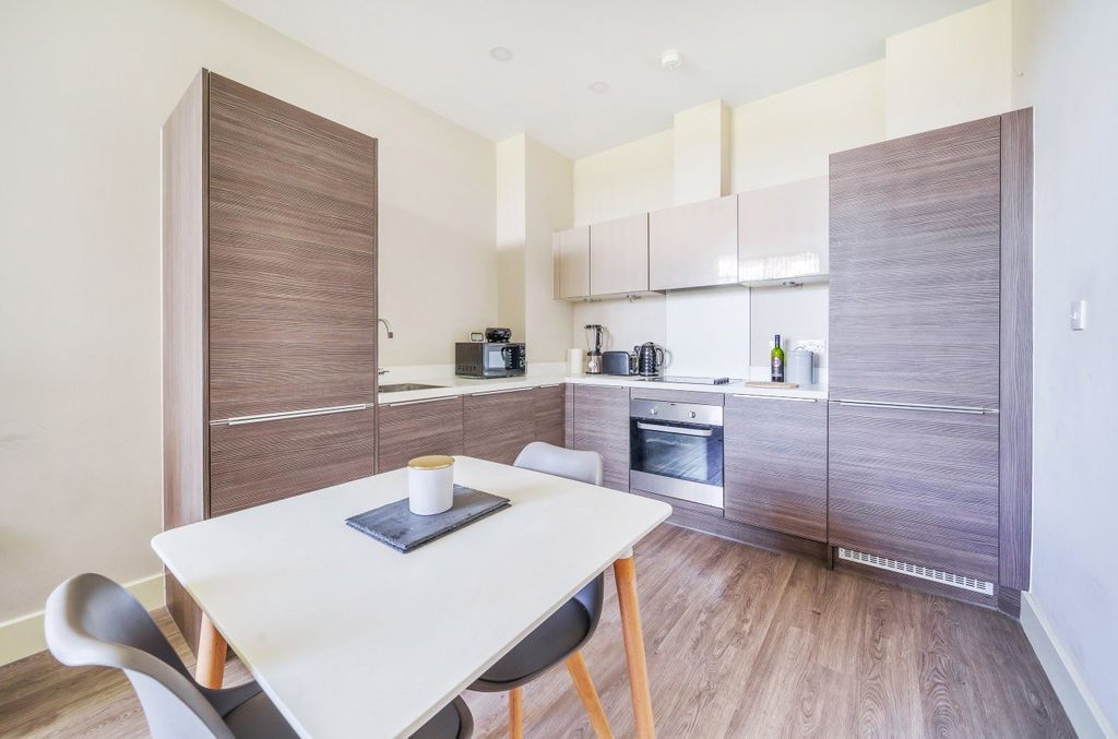 1 bed flat for saleDawsons Square, Pudsey, West Yorkshire LS28 photo 3