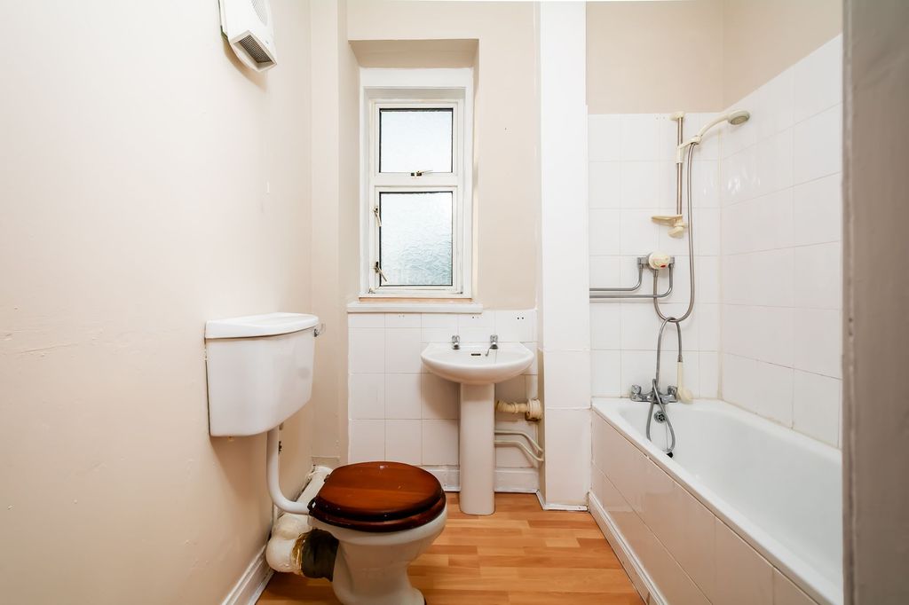 Additional image 5 of 2 bed flat for saleNewbigging, Musselburgh EH21