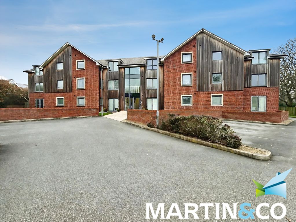 1 bed flat for saleHuntsman House, Dalefield Road, Normanton, West Yorkshire WF6
