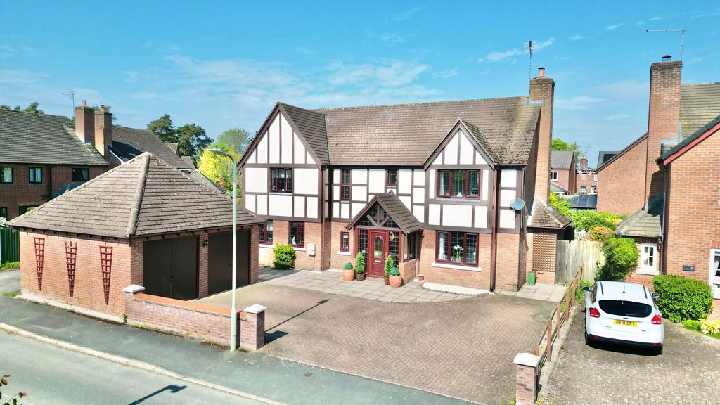 4 bed detached house for saleMillfield Drive, Market Drayton TF9